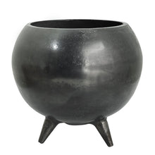 Load image into Gallery viewer, The Home Pot With Legs Planter Big Black CB1638-A