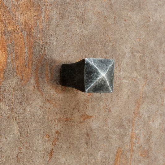 The Home Hand Forged Iron Hardware Iron Knob HC-884-1.5X1.5X3CM