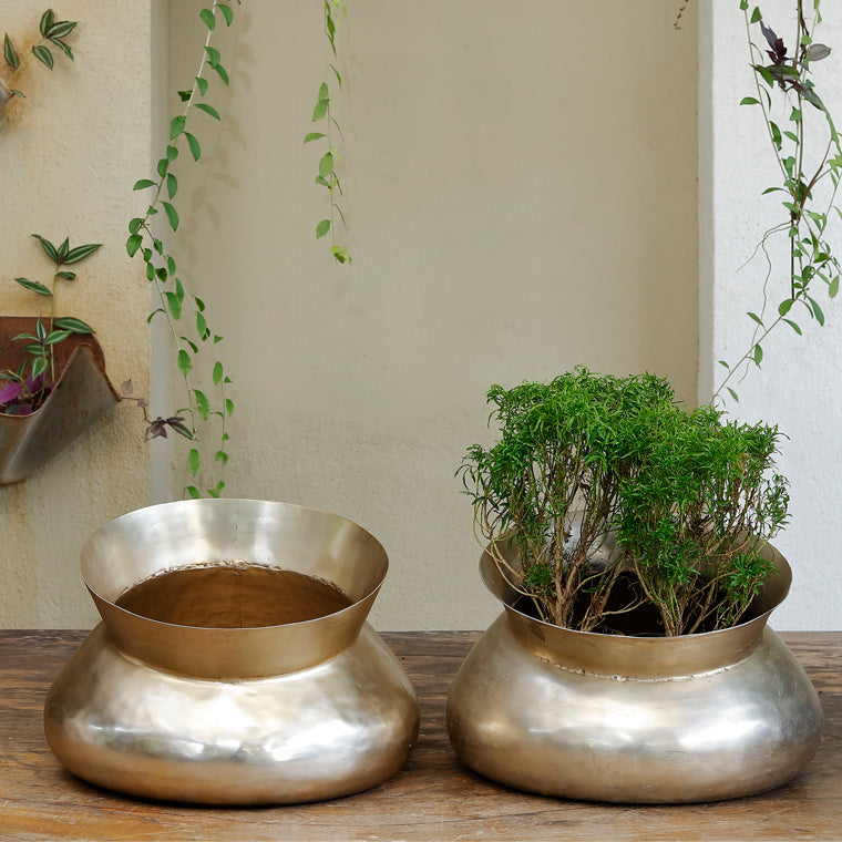 The Home Small Round Planter Gold GD1225-B