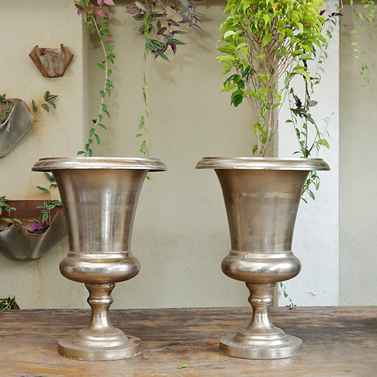The home Metal Vase Planter Gold GD1615